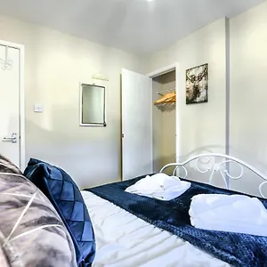  Holiday home Sea Salt United Kingdom
